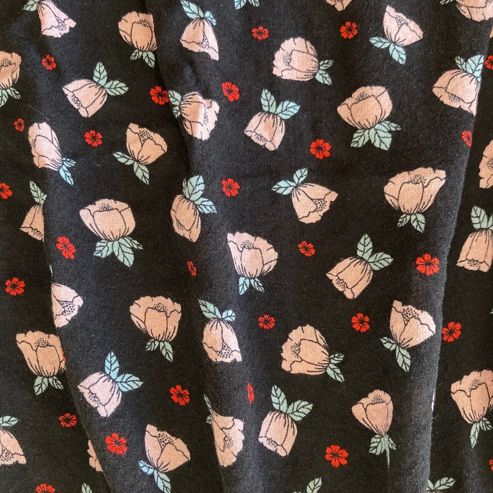 Aeropostale Juniors Small Flower Print Blouse - Picture 3 of 10